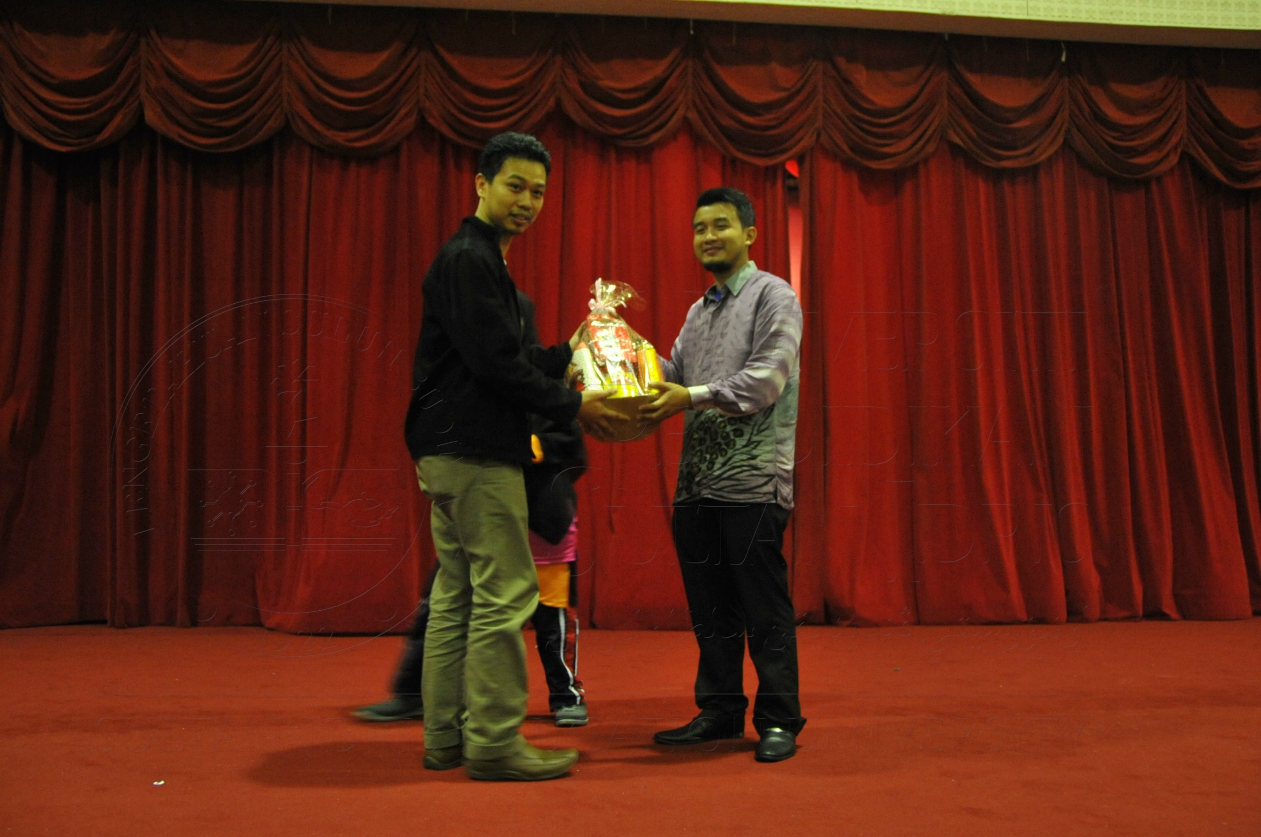 PRO15 158 CATUR HAS 9435